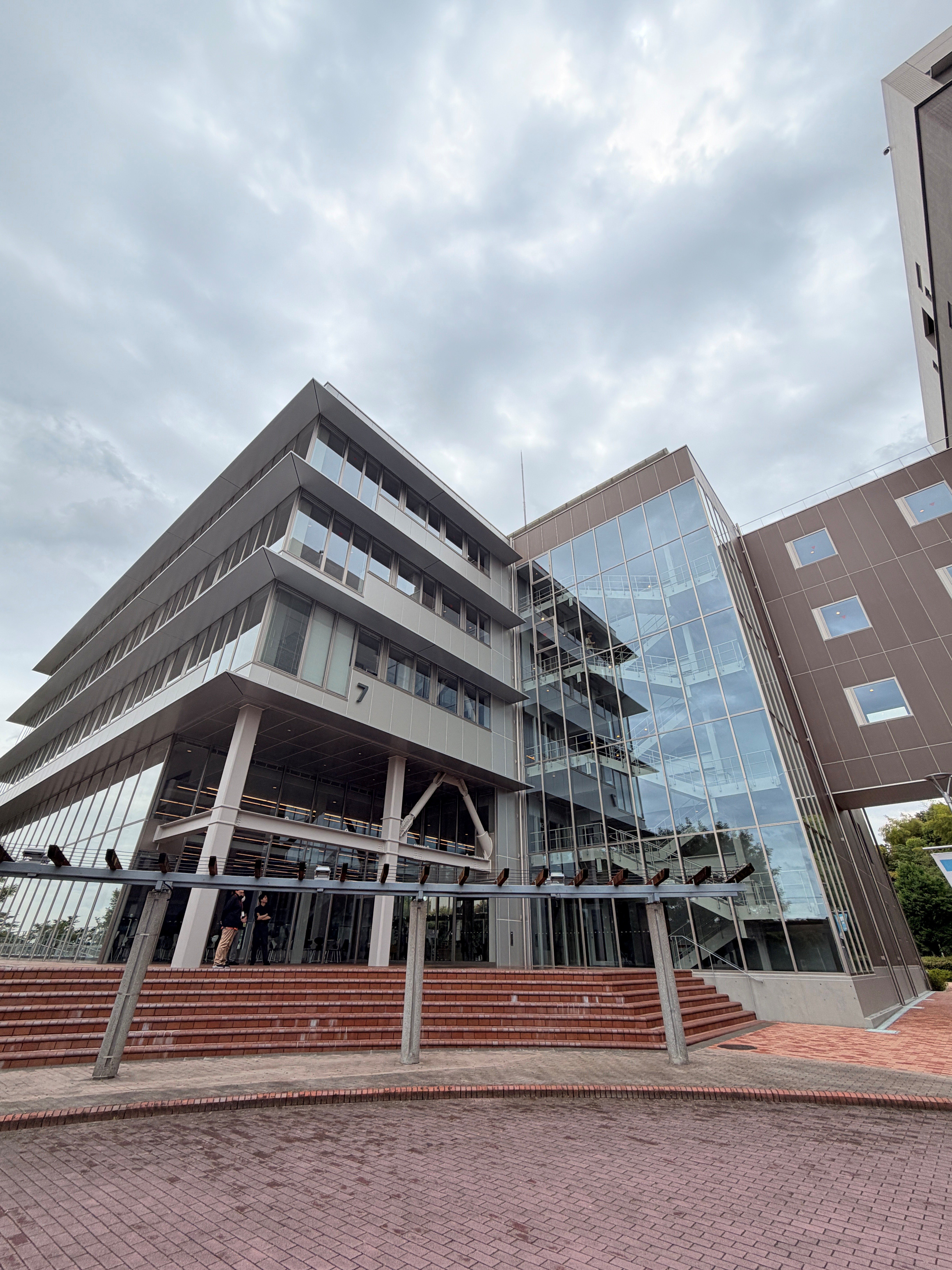東京都市大学　横浜キャンパス　7号館